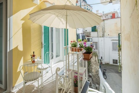 Patio, Balcony/Terrace