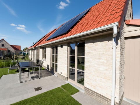 Property building, Summer