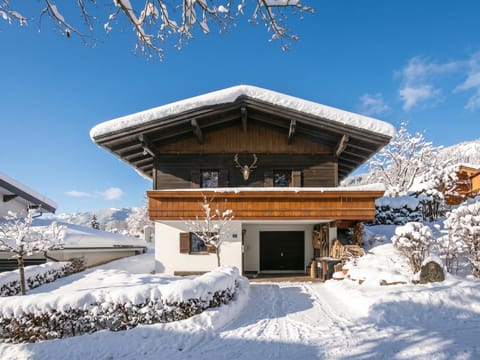 Property building, Winter