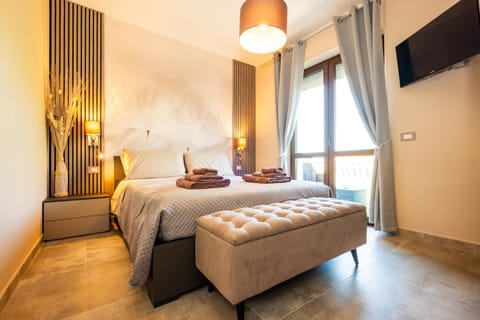 Communal lounge/ TV room, Evening entertainment, Bedroom