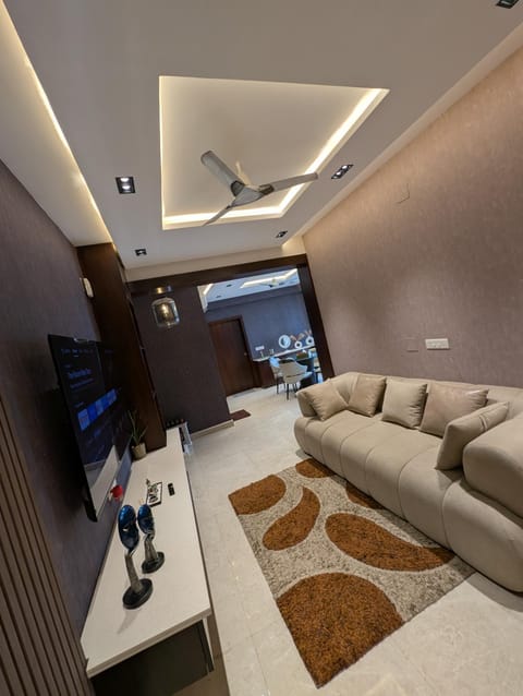 Communal lounge/ TV room, TV and multimedia, Living room