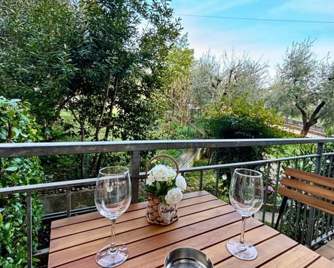 Natural landscape, Garden, View (from property/room), Balcony/Terrace, Balcony/Terrace, Garden view
