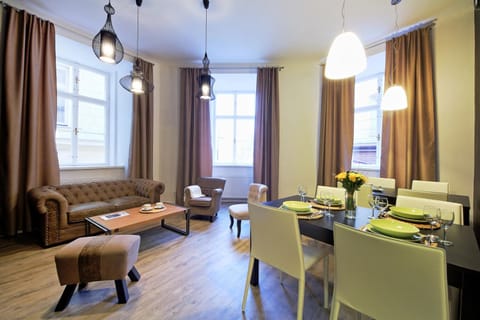 Living room, Seating area, Dining area