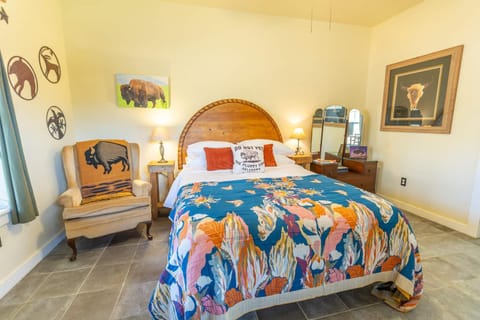 Buffalo Spirit - Stardust Inn - Triple Z Apartment in Medicine Park