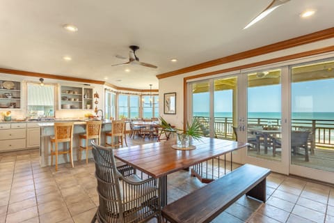 Gulf Front- Private Pool- Pet Friendly SGI House in Saint George Island