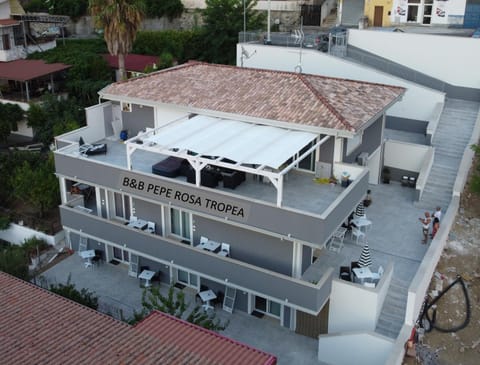 Property building, Street view