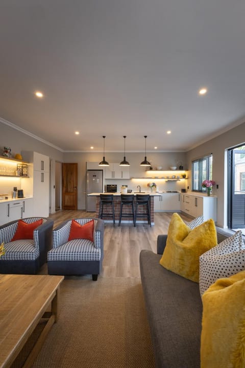 Kitchen or kitchenette, kitchen, kitchen