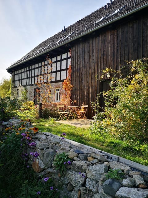 Property building, Day