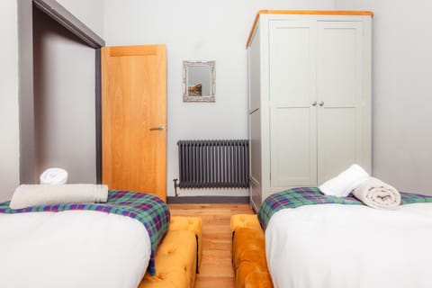 Stunning Seaview Cottage Schoolhouse 2 House in Scotland