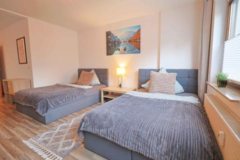 Bed, Living room, Bedroom