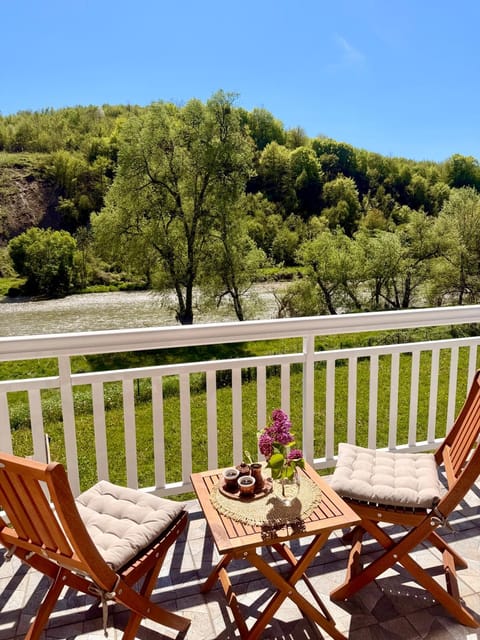 Spring, Day, Natural landscape, View (from property/room), Balcony/Terrace, Mountain view