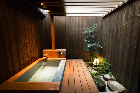 Open Air Bath, Bath