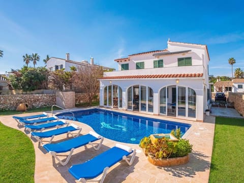 Property building, Spring, Day, Garden, Garden view, Pool view, Swimming pool, sunbed