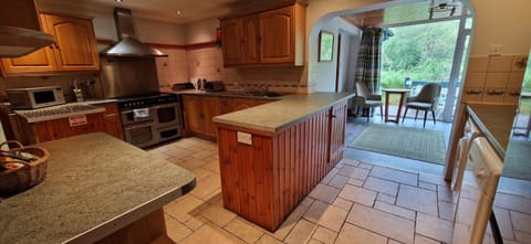 Hawthorn Country House in Glencoe