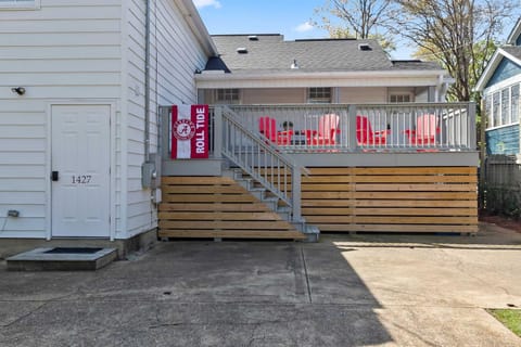 The Dearing Guest House - Private Gameday Studio Apartment in Tuscaloosa
