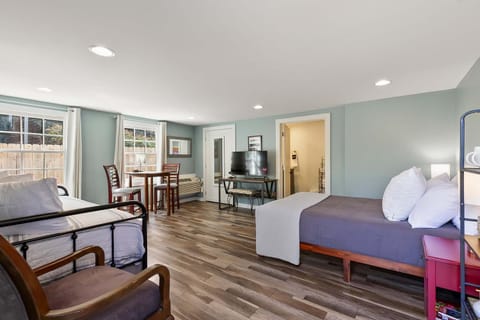 The Dearing Guest House - Private Gameday Studio Apartment in Tuscaloosa