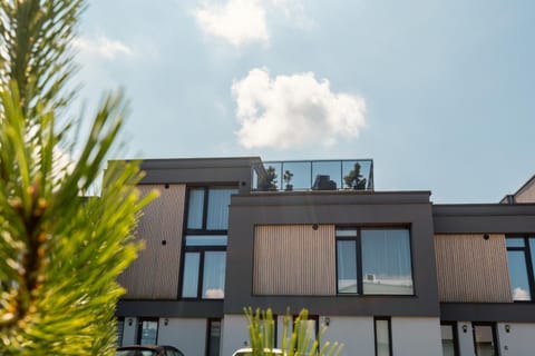 Property building, View (from property/room), Balcony/Terrace