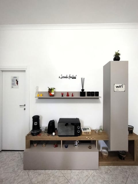 Communal lounge/ TV room, Coffee/tea facilities, Living room, oven
