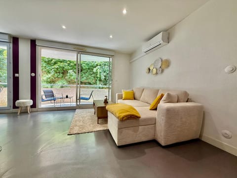 Property building, Living room