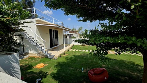 Property building, Garden view