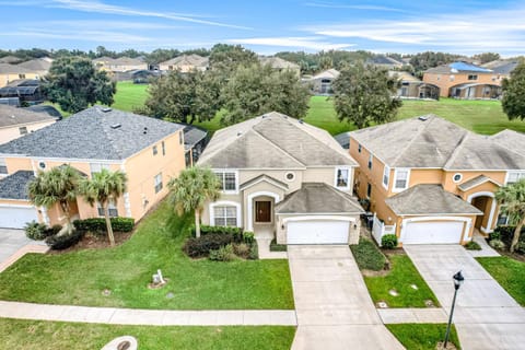Property building, Day, Bird's eye view