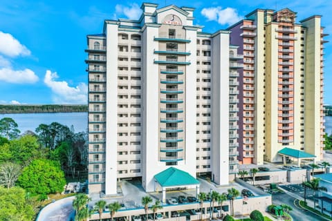 Property building, Day, Bird's eye view, City view, Location, Parking