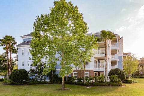 Property building, Day, Natural landscape, Garden