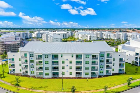 Property building, Day, Bird's eye view
