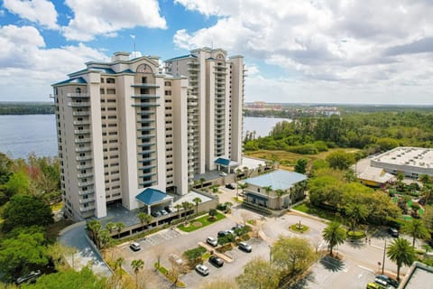 Property building, Spring, Day, Bird's eye view, Lake view, Parking