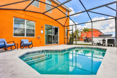 Property building, Day, Swimming pool, Swimming pool