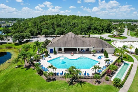 Property building, Day, Bird's eye view, Garden, sunbed