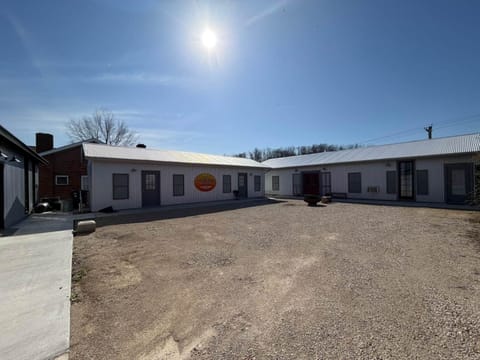 Germantown Inn & Lounge Inn in Hermann