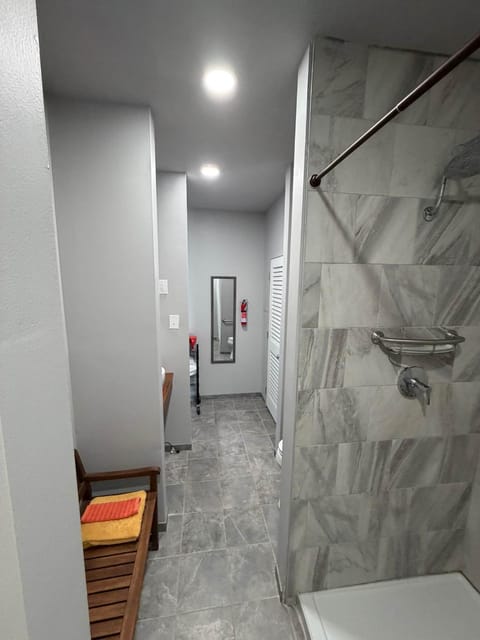 Germantown Inn & Lounge Inn in Hermann