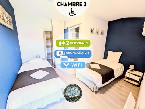 Bed, Photo of the whole room, Bedroom, Text overlay