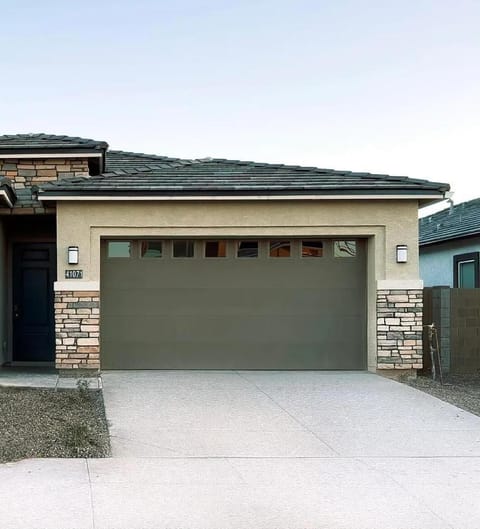 Property building, Day