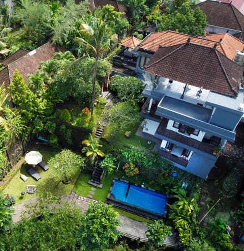 Property building, Day, Bird's eye view, Garden, Garden view, Pool view, Swimming pool