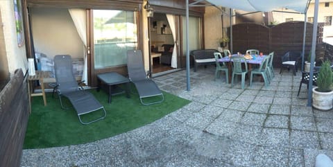 T3 avec terrasse plein sud au pied des télécabines Cabin in Briançon