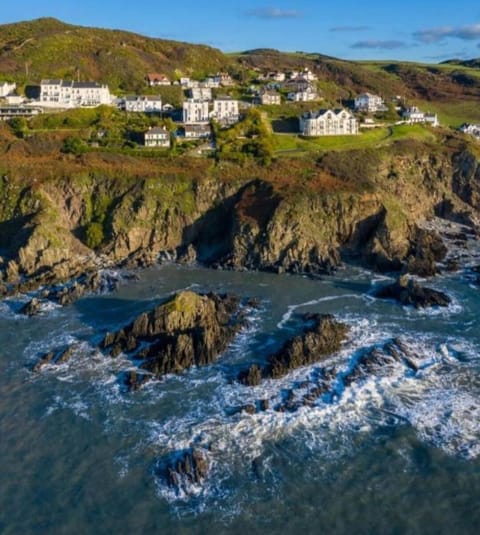 Stonechats Apartment with Sea Views Dog Friendly Apartment in Woolacombe