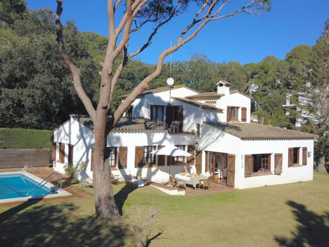 Garden, Swimming pool, Parking