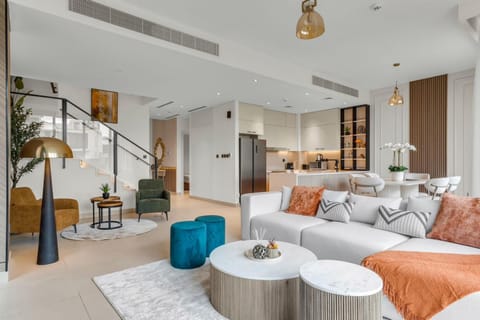 Kitchen or kitchenette, Living room, Seating area, Dining area, kitchen
