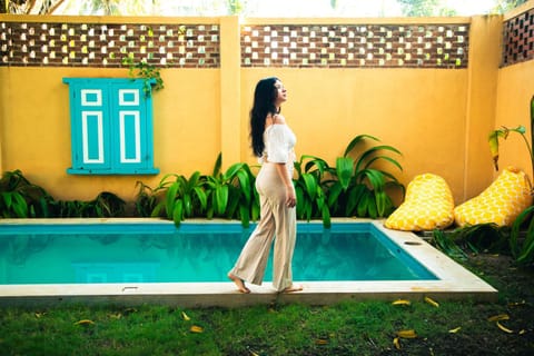 Swimming pool