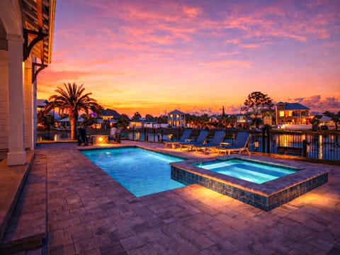 Hot Tub, Sea view, Swimming pool, Sunset