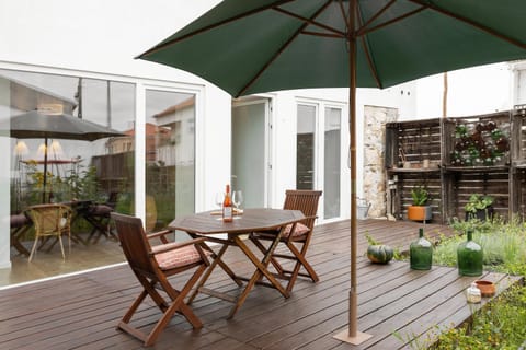 Property building, Garden