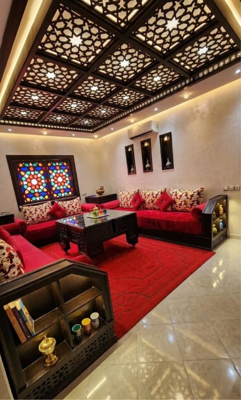 Communal lounge/ TV room, TV and multimedia, Living room, Seating area