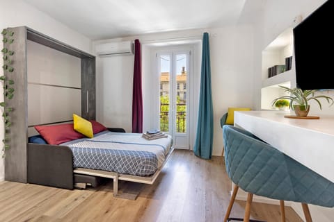 Property building, Living room, Bedroom
