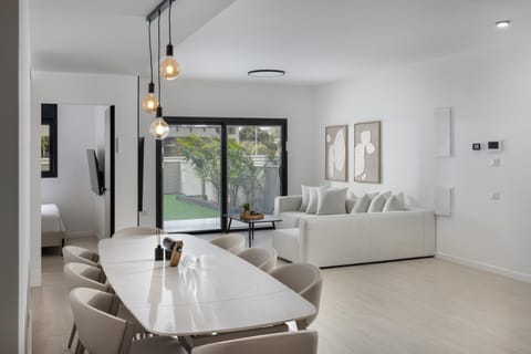 Living room, Seating area, Dining area, Inner courtyard view