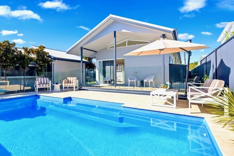 Patio, Pool view, Swimming pool, sunbed