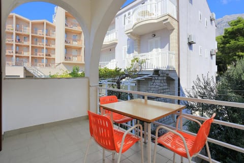 Balcony/Terrace, children, Family
