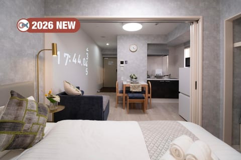 Bed, Kitchen or kitchenette, Living room, Photo of the whole room, Bedroom, towels