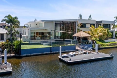 Property building, Natural landscape, Lake view